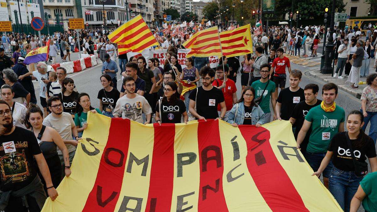 Acció Cultural denuncia una agresión tras la manifestación en València por el Nou d'Octubre