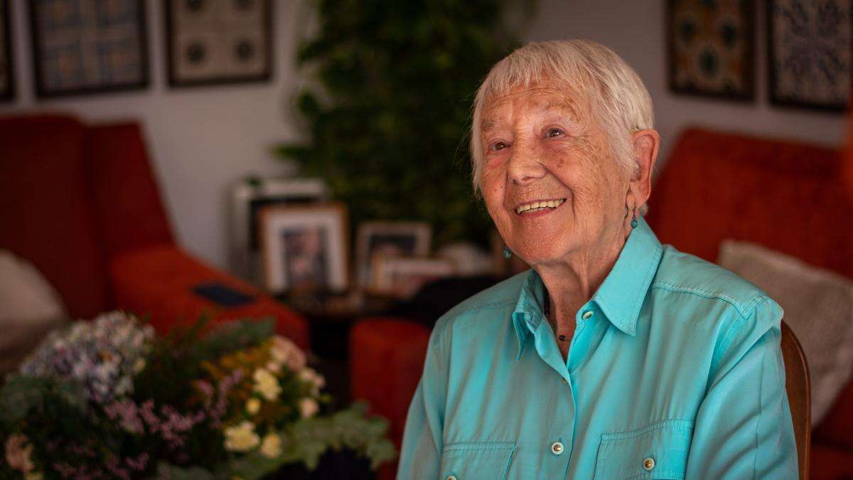 Teresa Cunillé (100 años): “Soy la actriz que más ha estrenado en el Romea y nunca vi al espíritu de la Xirgu”