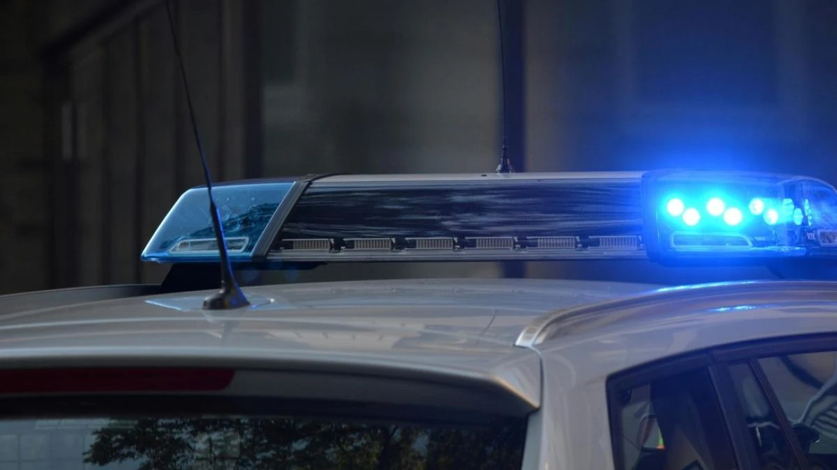 Un brutal crimen golpea a la Iglesia: un sacerdote asesina y prende fuego a un indigente