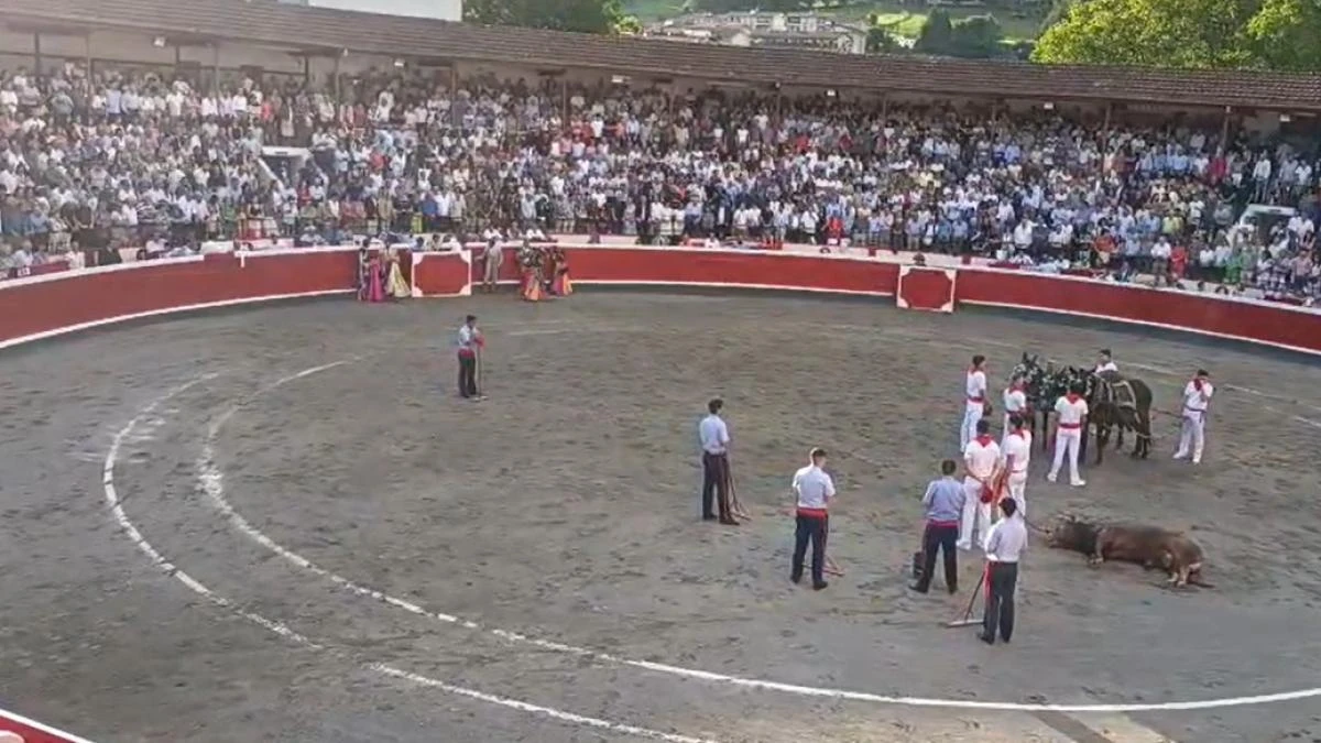 Luque, magistral, a hombros; Ortega, oreja, deja su sello; Morante, sublime