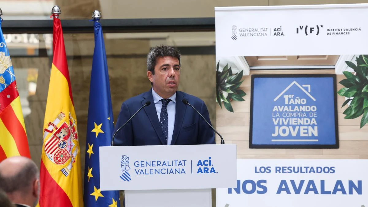 Mazón pide una financiación singular para Valencia “para estar como los demás”