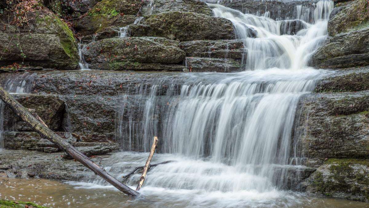 La cascada en escalera de Els Esqueions