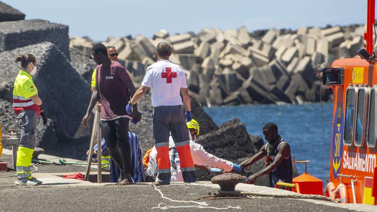 Hallan el cadáver de un migrante de unos 20 años en una cala de Mallorca