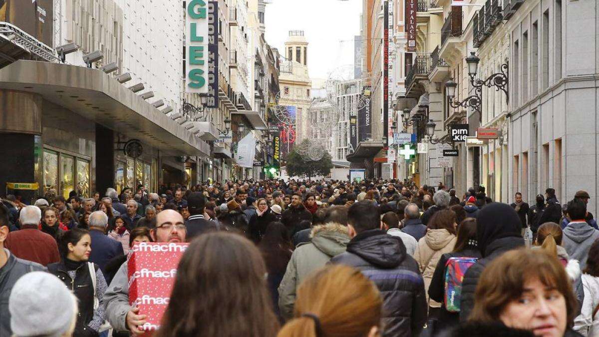 Casi tres millones de trabajadores en España son pobres pese a tener un empleo, según Intermón