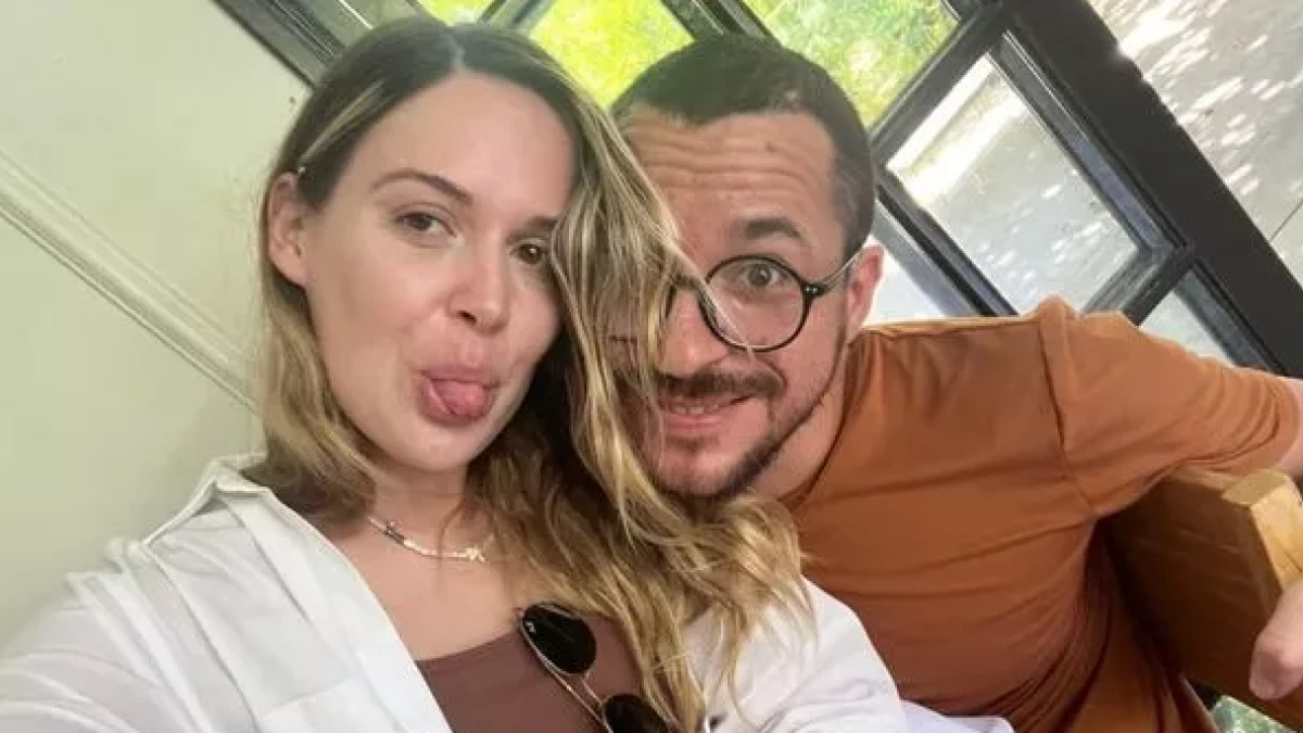 La pareja de prometidos que murió por beber limoncello tóxico: su familia busca justicia