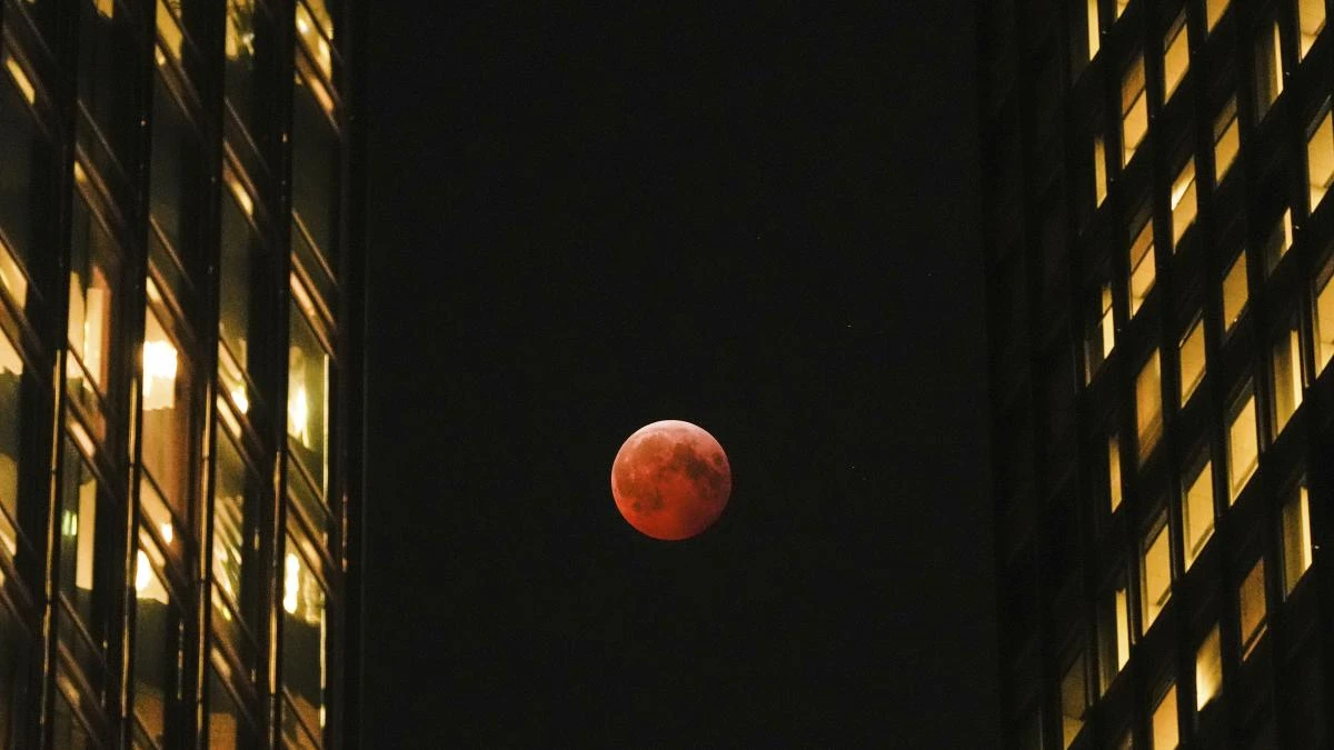 Un eclipse total de Luna será visible hoy al anochecer desde casi toda España