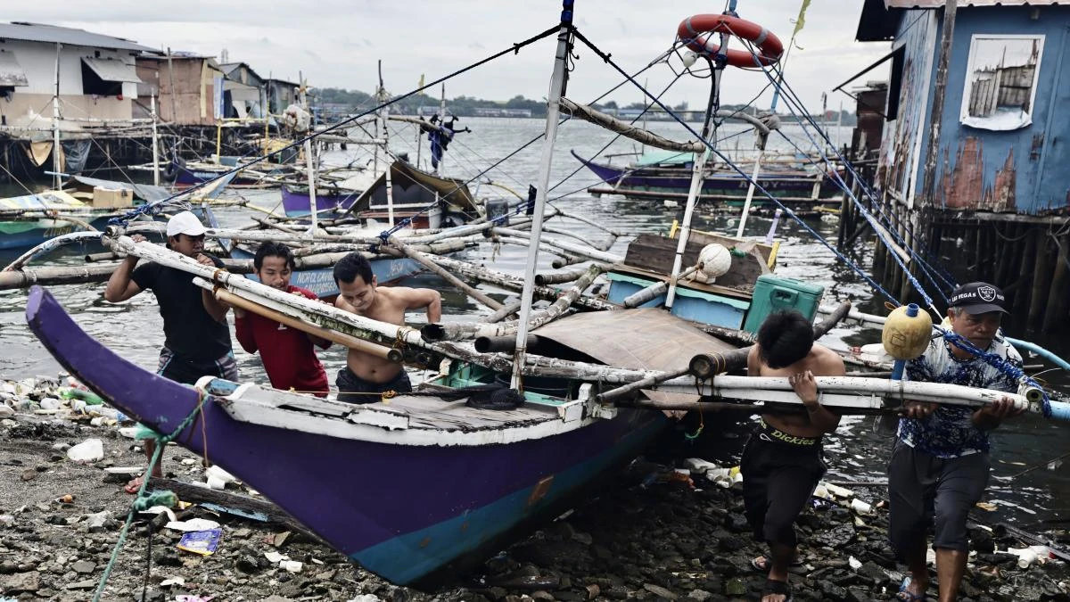 Tres muertos y 400.000 evacuados en Filipinas por una tormenta tropical posterior a Ragasa