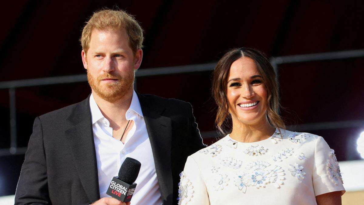 Meghan Markle sí estuvo en Londres: esperó al príncipe Enrique en el aeropuerto