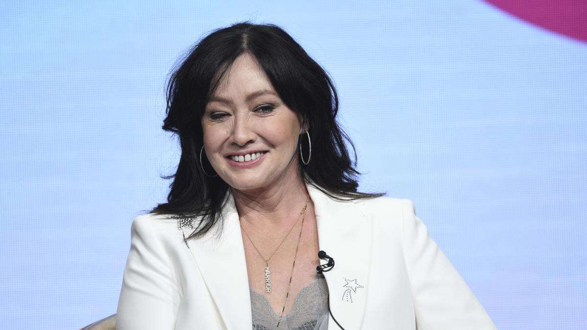 Shannen Doherty solicita ayuda financiera tras quedarse sin ahorros residuales para cubrir su tratamiento por el cáncer