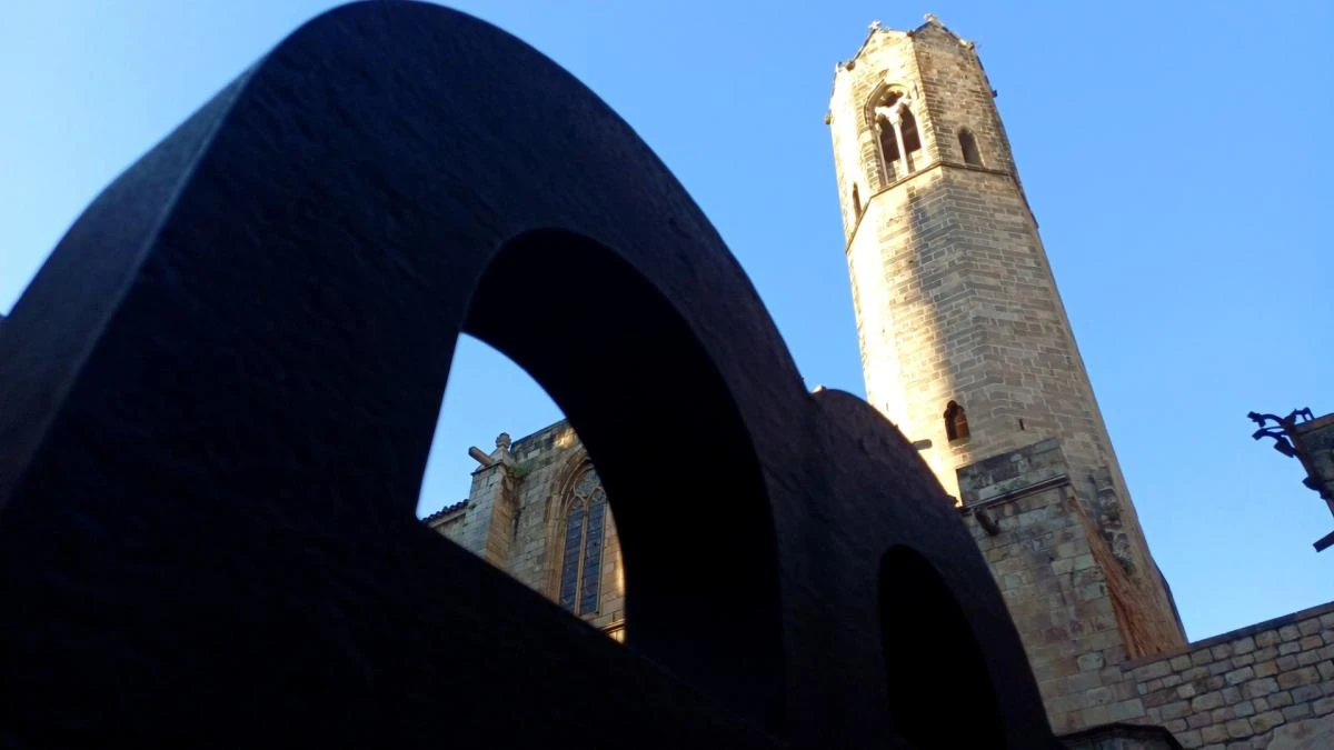 ¿Qué significa el 'Topos V' de Eduardo Chillida en Barcelona?