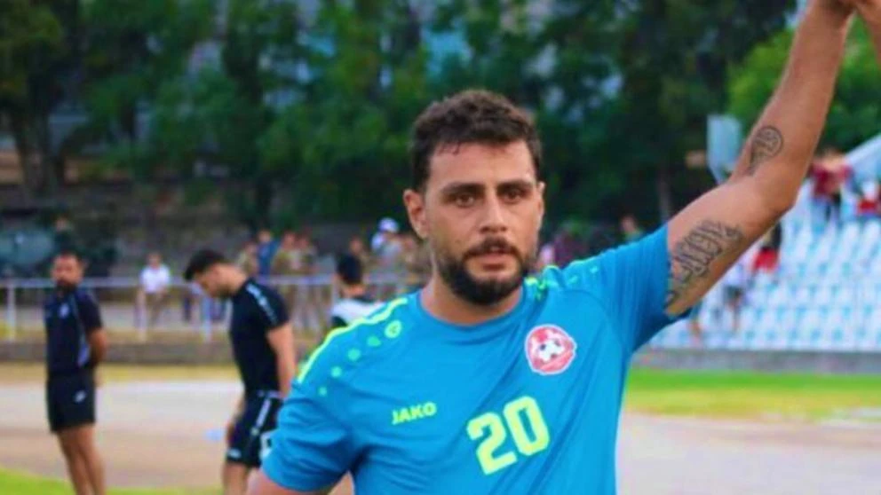 Muere un futbolista al recibir un disparo durante el funeral de una víctima de la explosión de Beirut
