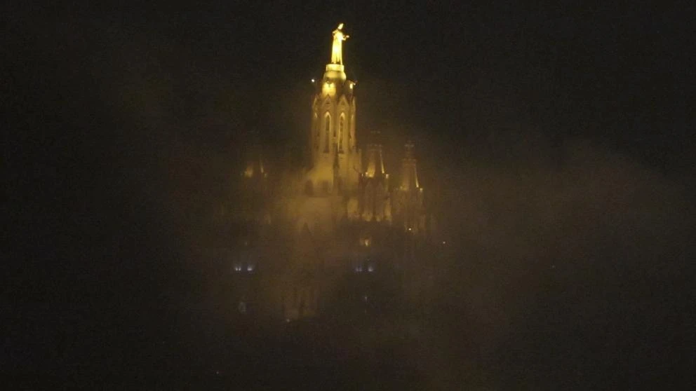 Noche de niebla en el Tibidabo