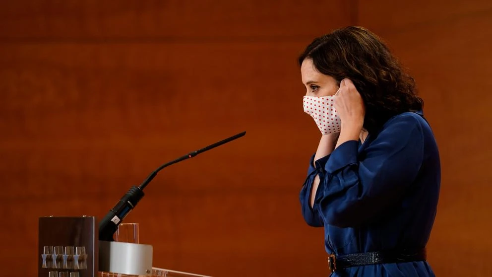 Isabel Díaz Ayuso vuela sola