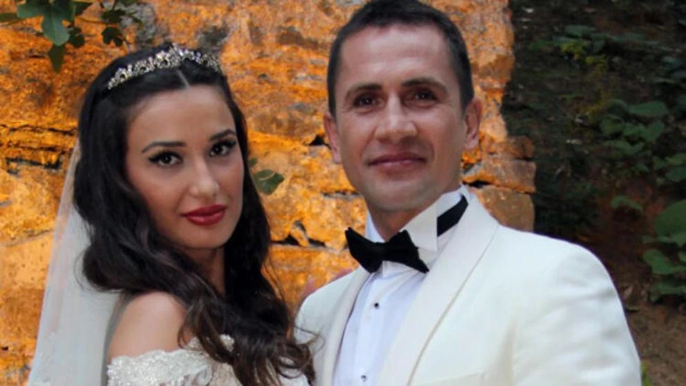 La esposa de Emre Asik planea su asesinato con un sicario