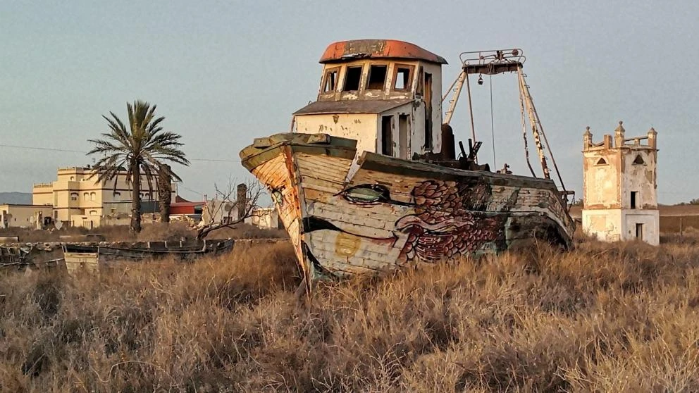 El pesquero varado en el Cabo de Gata