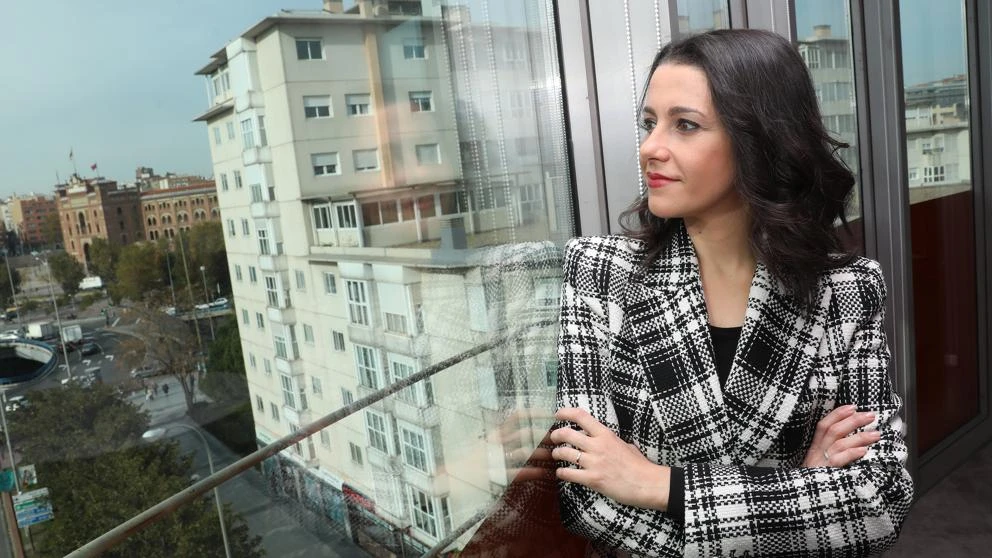 Inés Arrimadas: “Vamos a ver si en el Gobierno manda Iglesias o el PSOE moderado”