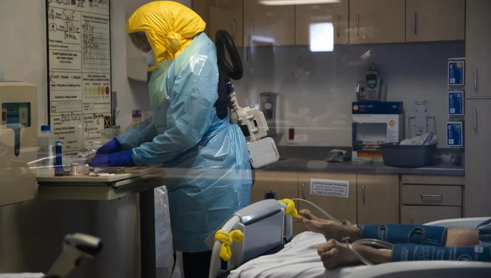 EE.UU. entra en la tercera ola de la pandemia con 140.000 casos diarios