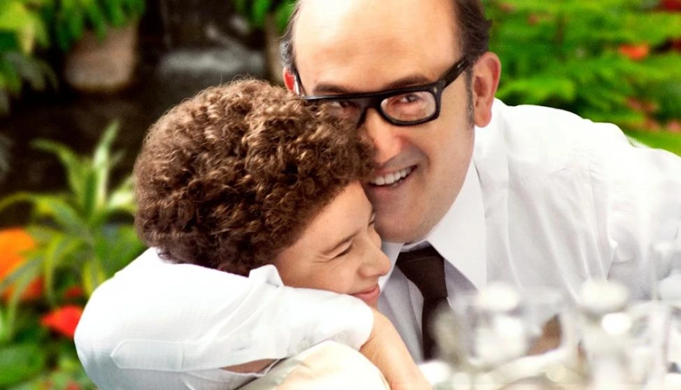 Fernando Trueba vuelve con una carta de amor a un héroe de la salud pública