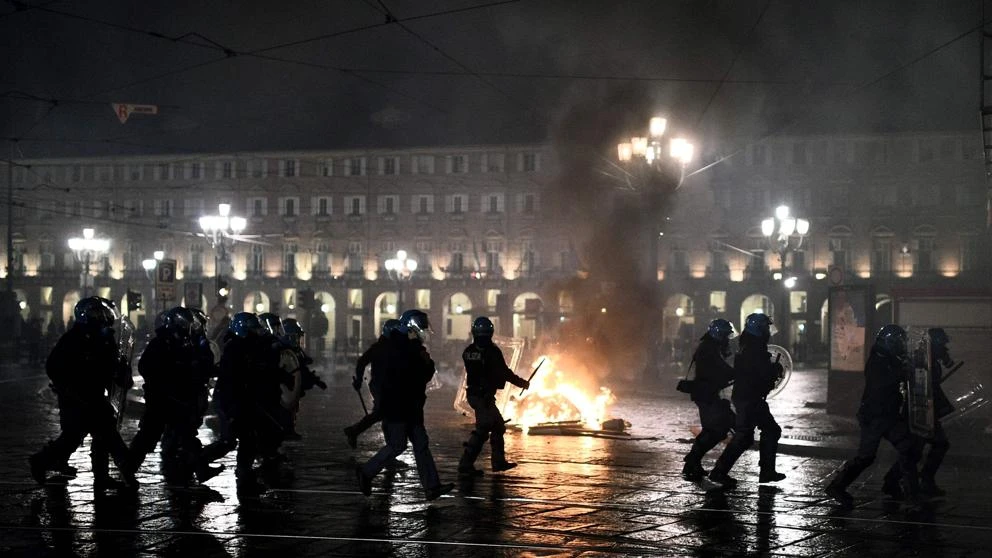 Las protestas contra las restricciones anti-Covid se extienden por Italia