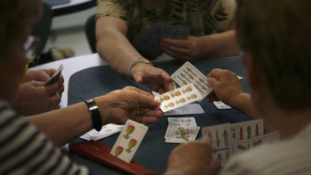 Una cuidadora estafa los ahorros de toda una vida a una anciana enferma