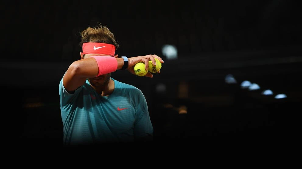 Nadal sofoca una revolución en la noche de París