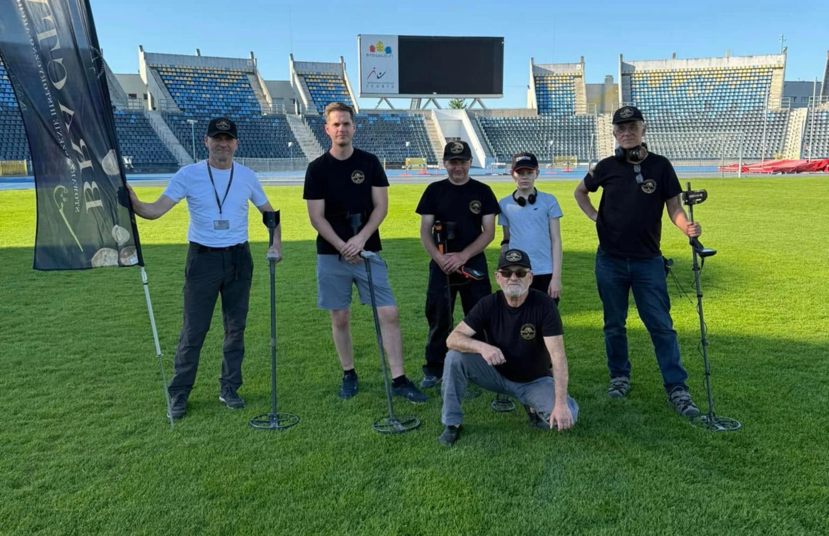 niesamowita historia! Radość po awansie i niespodziewana zguba. Na stadionie trwały poszukiwania obrączki