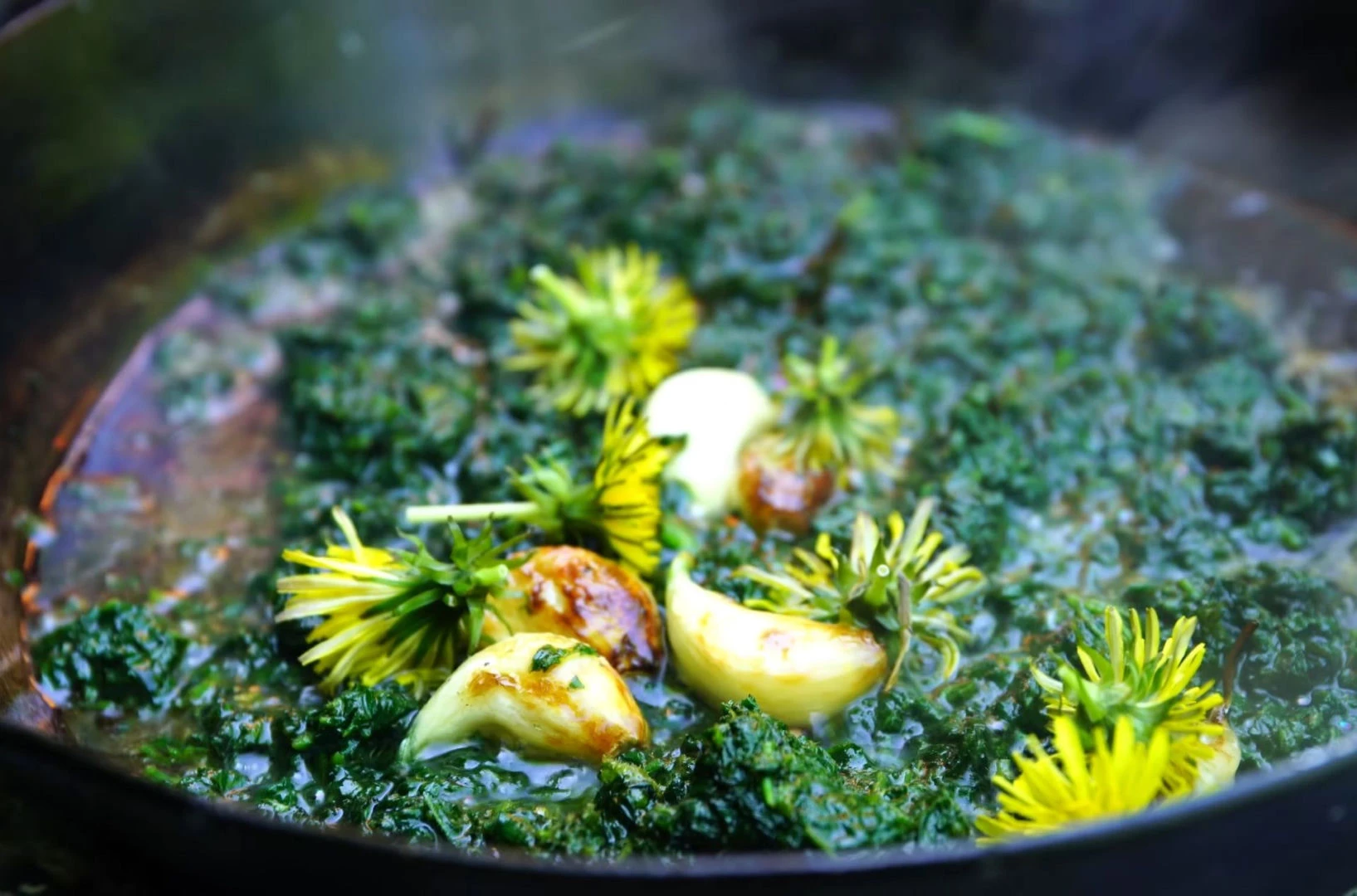 naturalny superfood Mylisz go z chwastem a to skarb dla wątroby. Najlepiej smakuje z makaronem