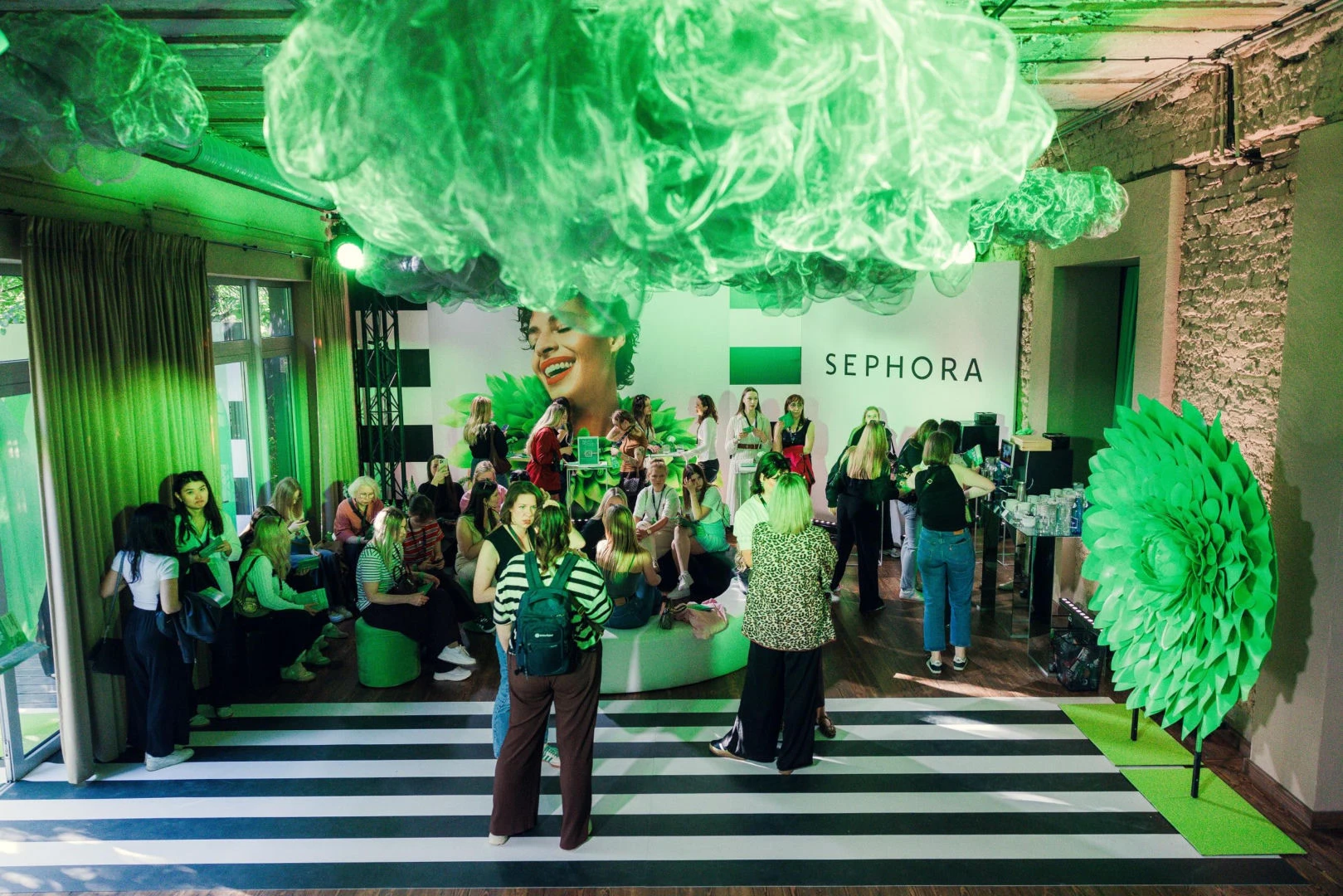 Wyjątkowe przeżycie Sephora znów to zrobiła. Piękny event celebrujący miłość i bliskość podbił serca tysięcy osób