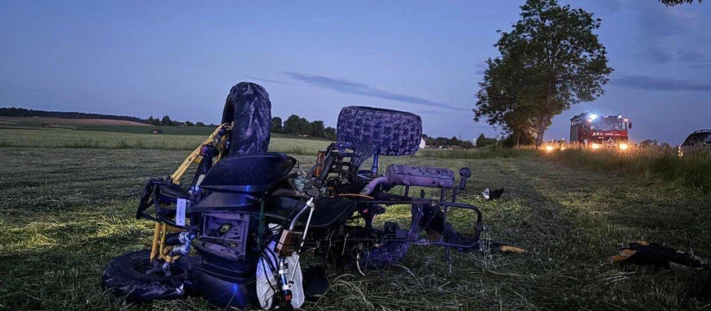Tragedia na Mazurach Quad uderzył w drzewo! Nie żyje 30-latek