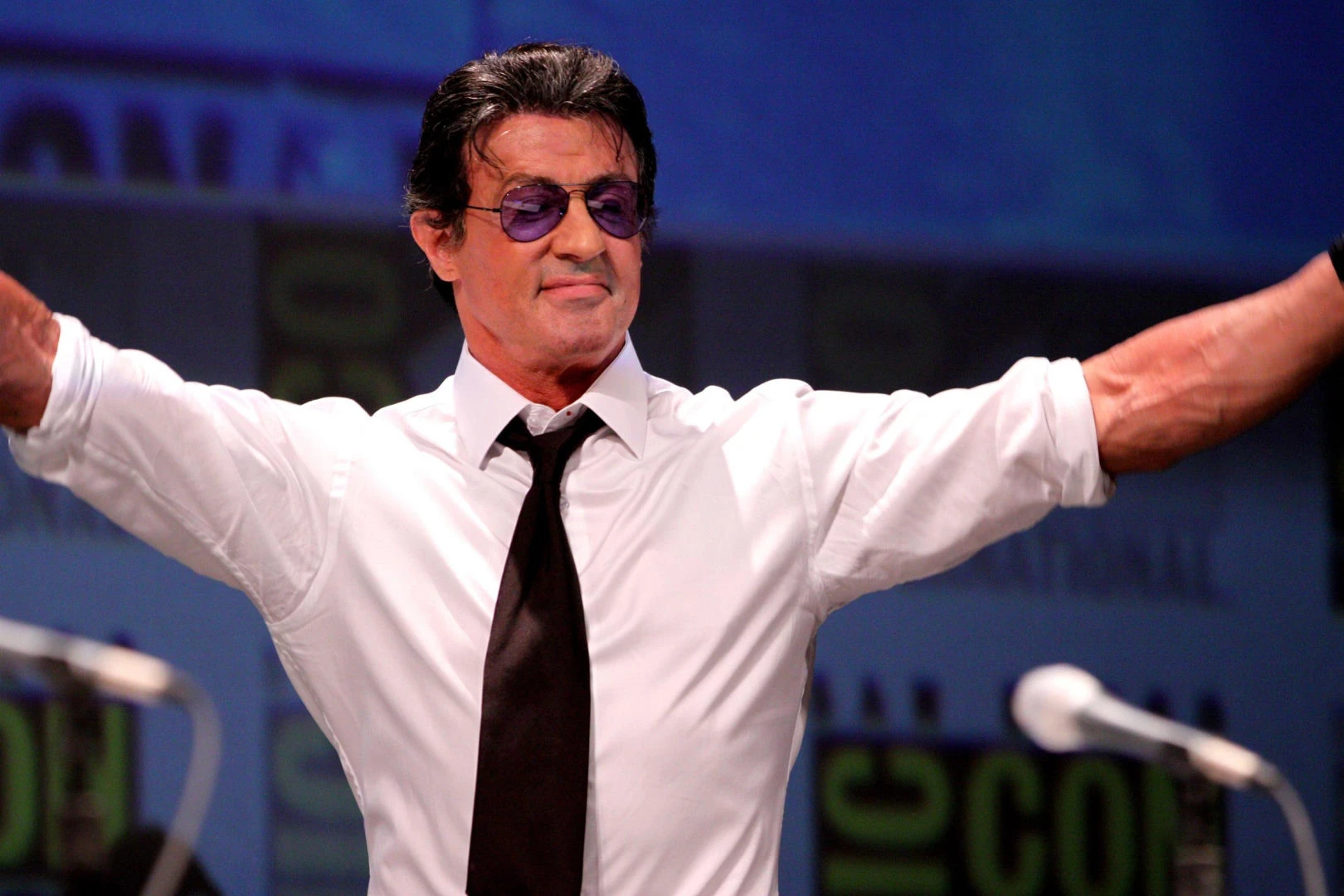 Stallone i Schwarzenegger łączą siły. Hit „Plan ucieczki” dziś w TV