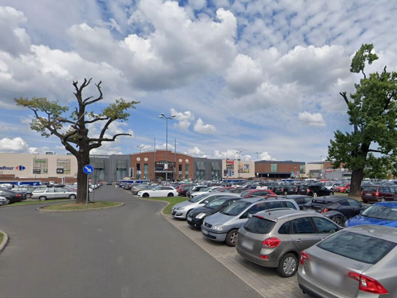 ZMIANY DLA KIEROWCÓW Duże zmiany przy popularnej galerii. Parking będzie płatny