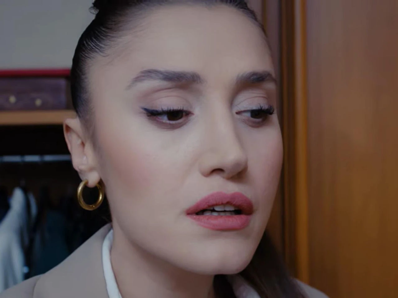 Tureckie seriale Dziedzictwo, odcinek 939: Derya szykuje się do kolejnej zbrodni. Na celowniku wścibska policjantka - ZDJĘCIA