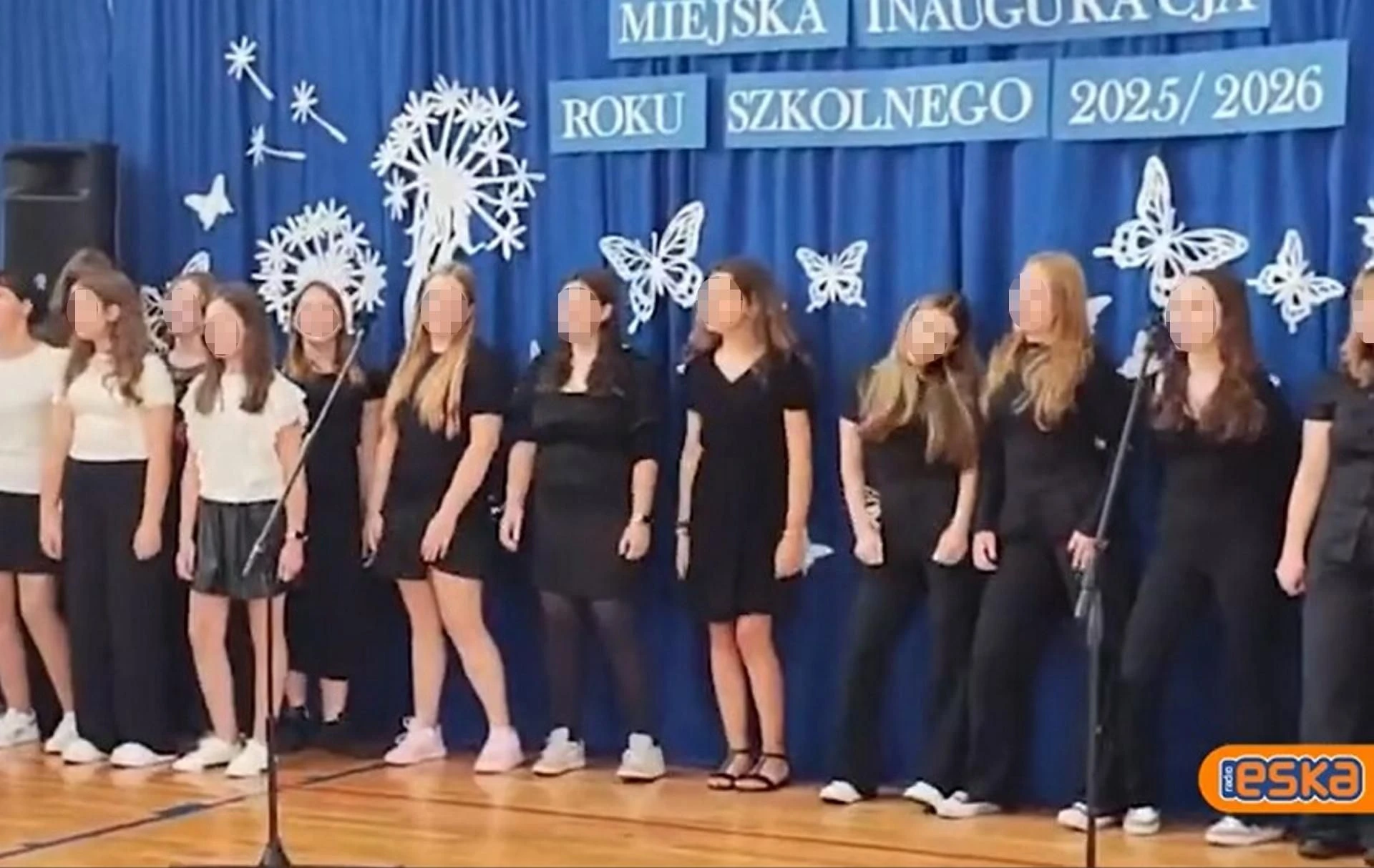 Jest decyzja Skandal na rozpoczęciu roku. Jest decyzja dyrektorki. 