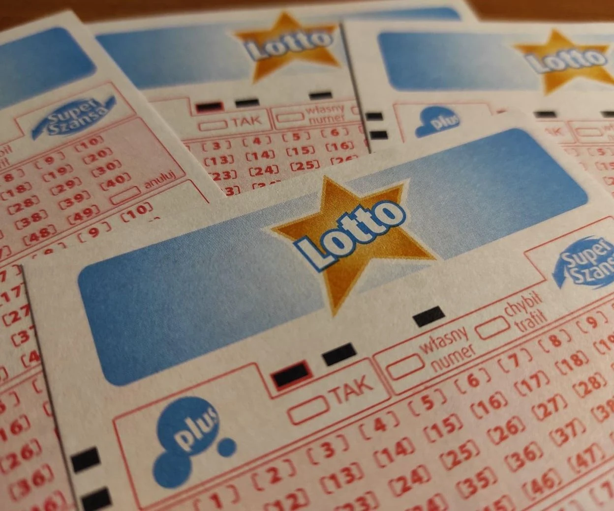 Lotto Wygrana LOTTO w zasięgu ręki? AI wskazała pewniaki. Te liczby to większa szansa na m…