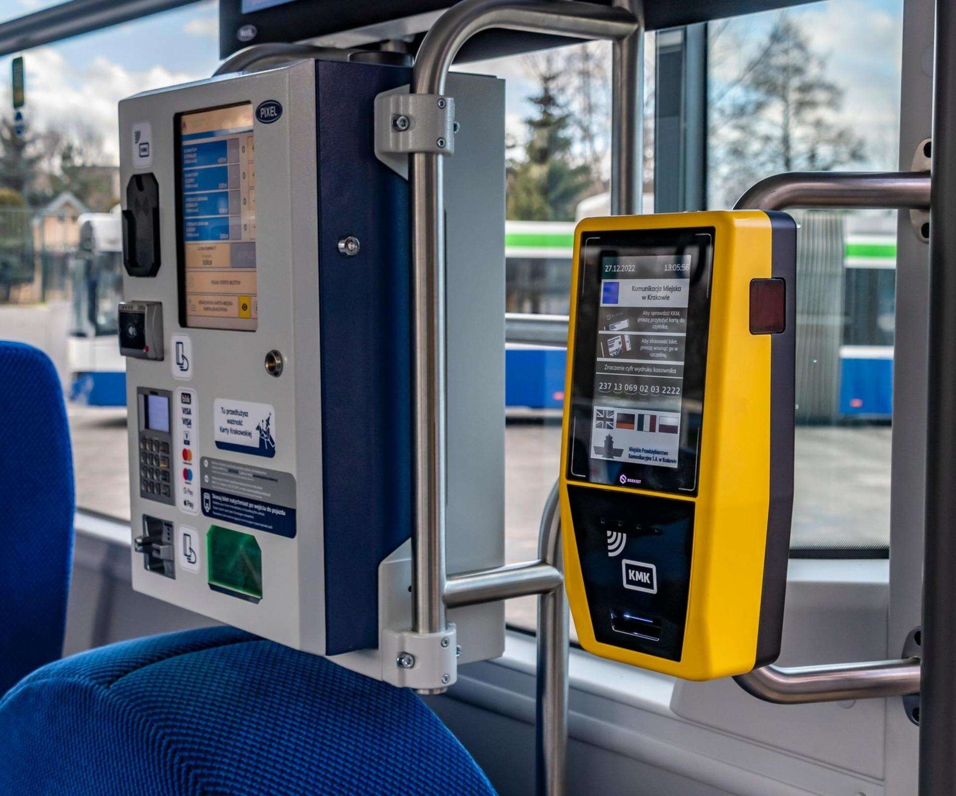 Wiadomości Rośnie liczba kontroli w MPK w Krakowie. A pasażerów podróżujących bez biletów nie b…