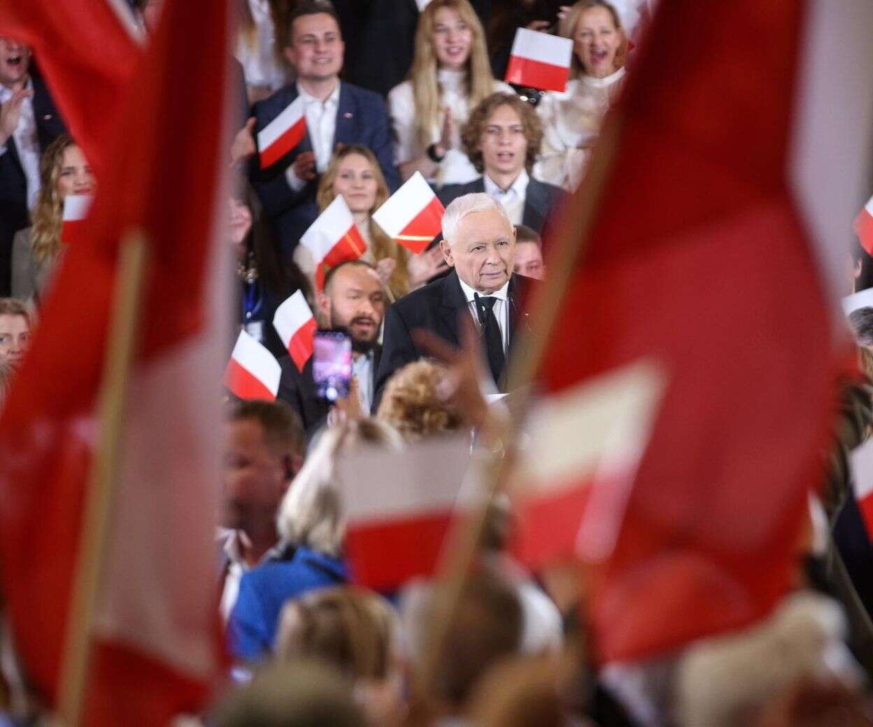 Polityczna bomba! PiS kontratakuje! Zawiadomienia do prokuratury przeciw pięciu członkom PKW