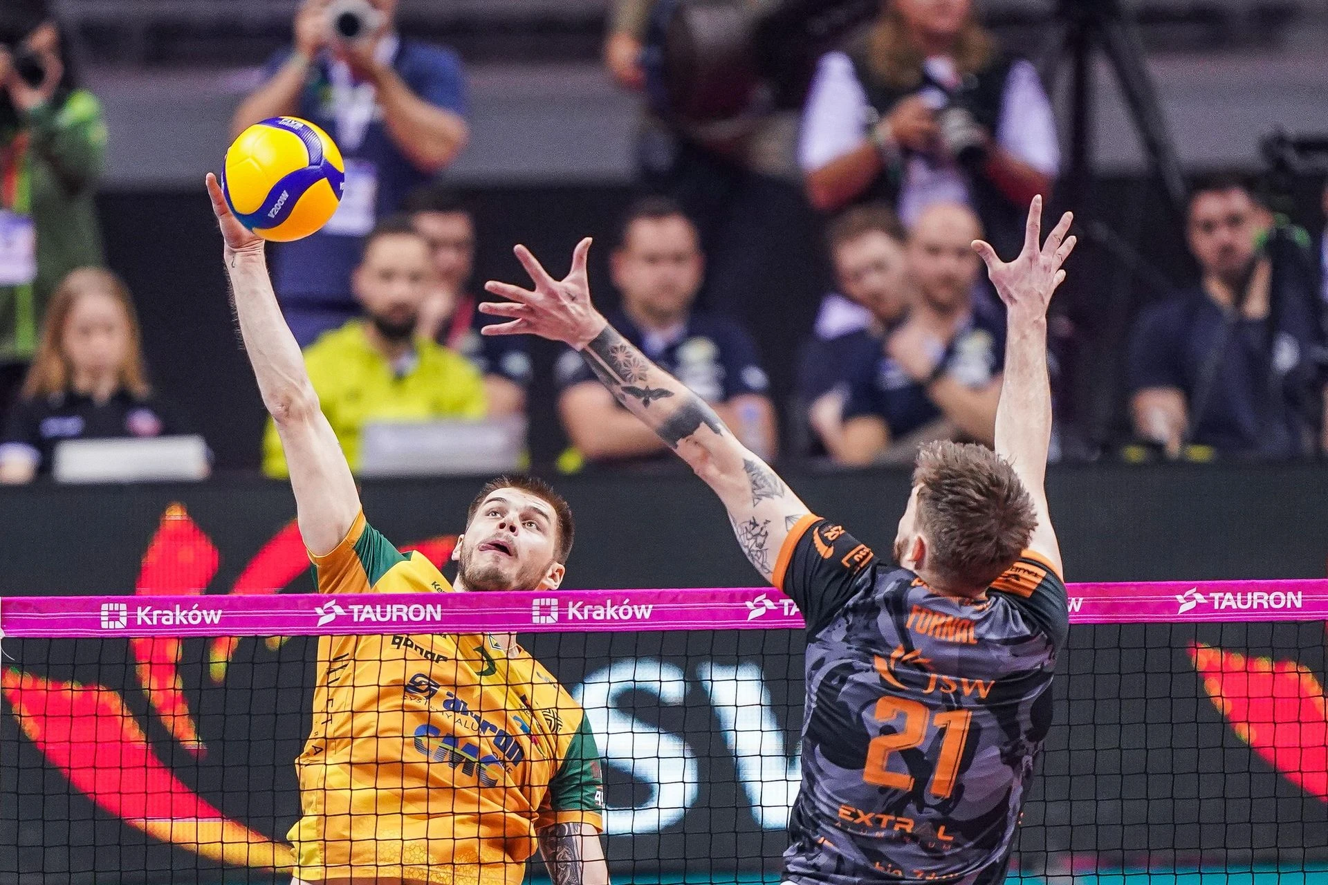 Liga Mistrzów siatkarzy Jastrzębski Węgiel – Aluron CMC Warta Relacja na żywo. Polskie kluby walczą o finał …