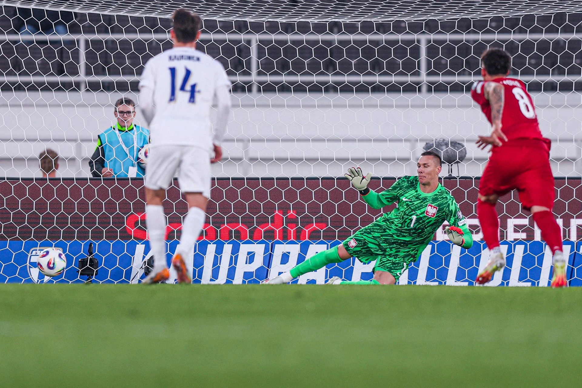 Z taką grą nie awansujemy na mundial... Co za wtopa! Polska nie dała rady Finlandii. Łukasz Skorupski z KOSZMARNYM błędem!