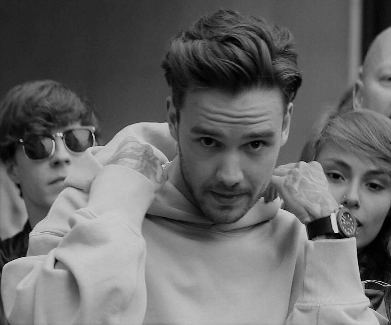 Trwają poszukiwania dilera Nowe informacje w sprawie pogrzebu gwiazdora One Direction! Liam Payne nareszcie wró…