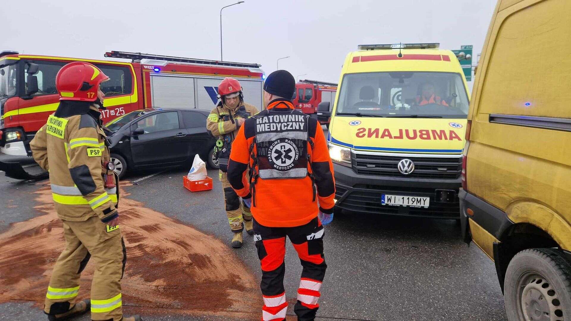 DUŻY KOREK Wypadek na trasie S2. Jedna osoba ranna w zderzeniu czterech aut