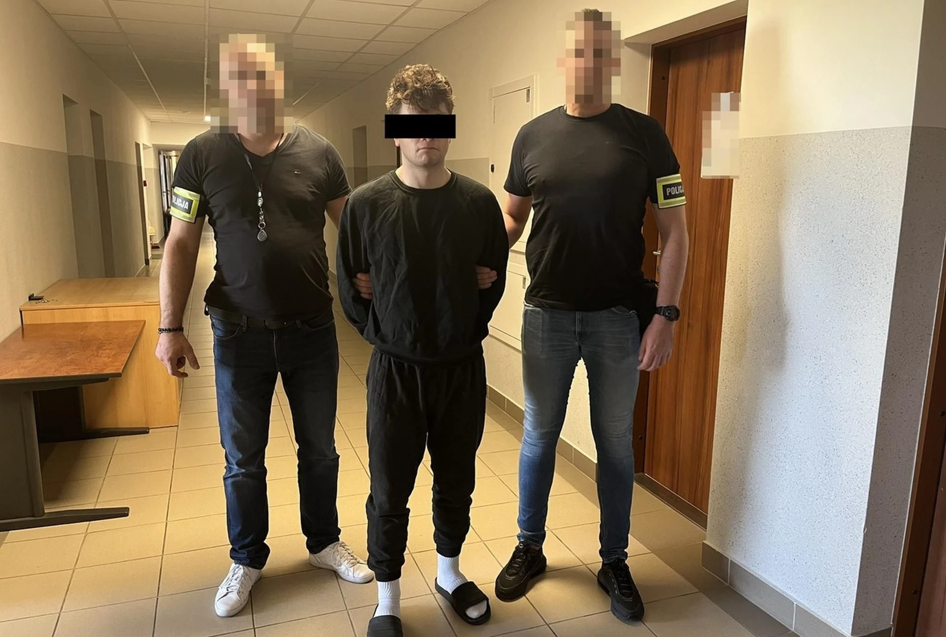 Grozi mu dożywocie Brutalny atak nożem w Lublinie. Policja zatrzymała 21-latka