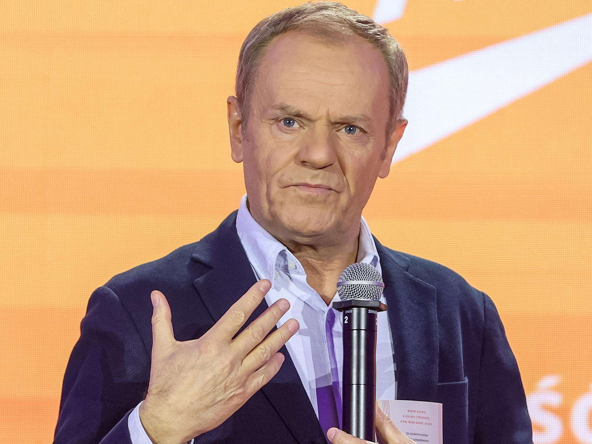 O co chodzi?! Donald Tusk zwrócił się do Polaków po specjalnej odprawie. 