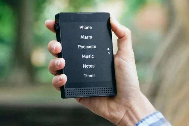 Social Media Telefon bez mediów społecznościowych! Sprzęt dla uzależnionych od Facebooka, TikToka…