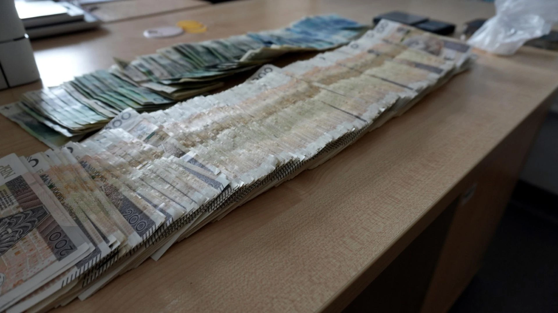 ZASKAKUJĄCE ODKRYCIE Niby sól, a jednak kokaina. Blisko 100 tys. złotych 