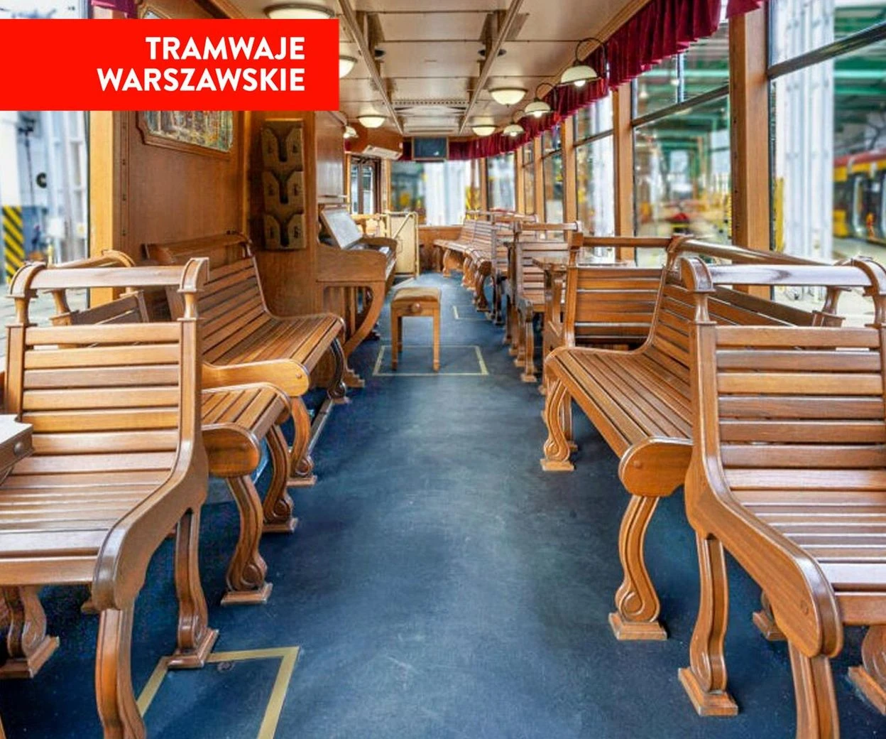 KONKURS CHOPINOWSKI Jedyny taki koncertowy tramwaj w Polsce. W środku pianino i muzycy