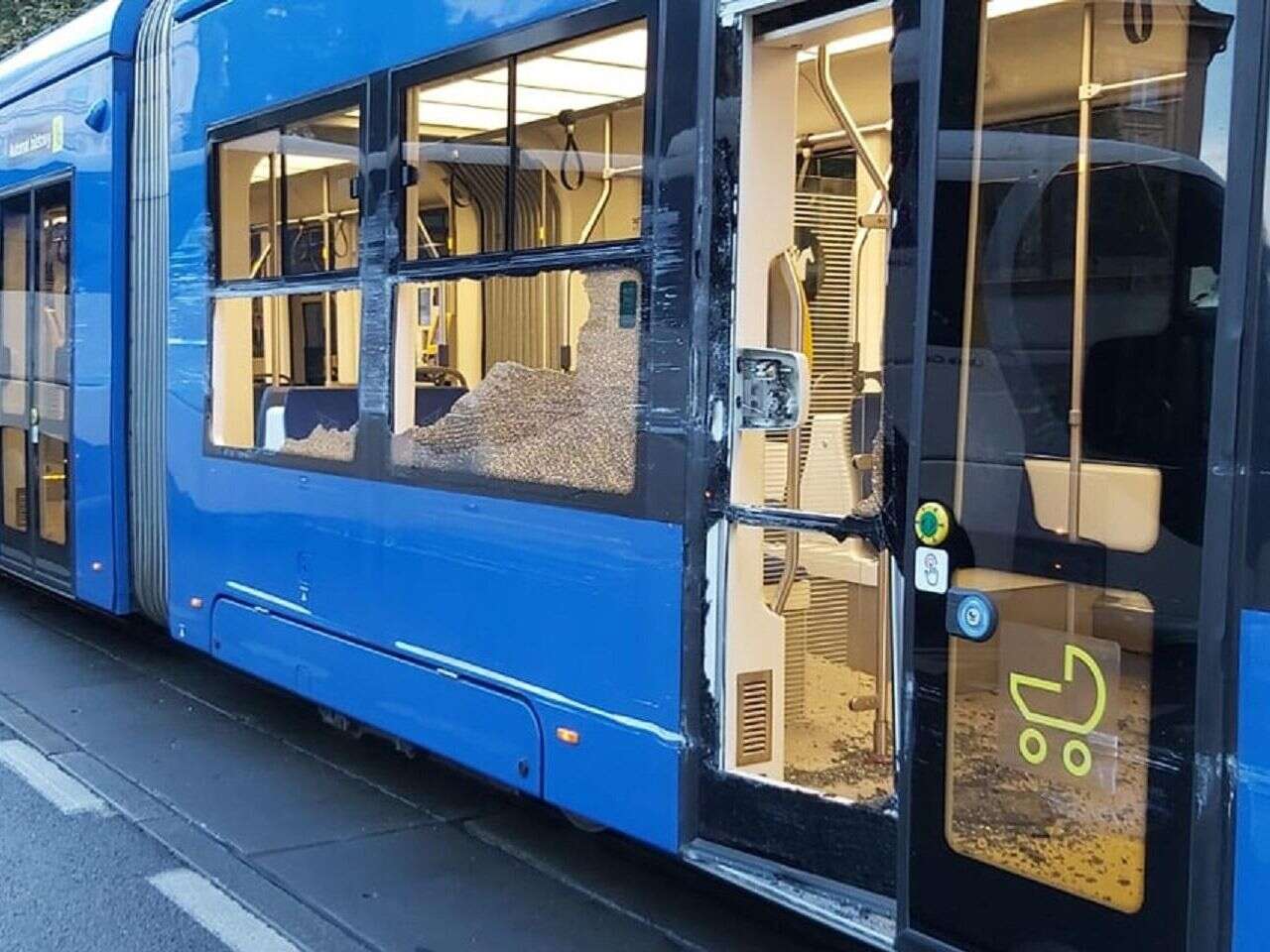 Wypadek Zderzenie tramwaju z autobusem w Krakowie. Ucierpieli pasażerowie