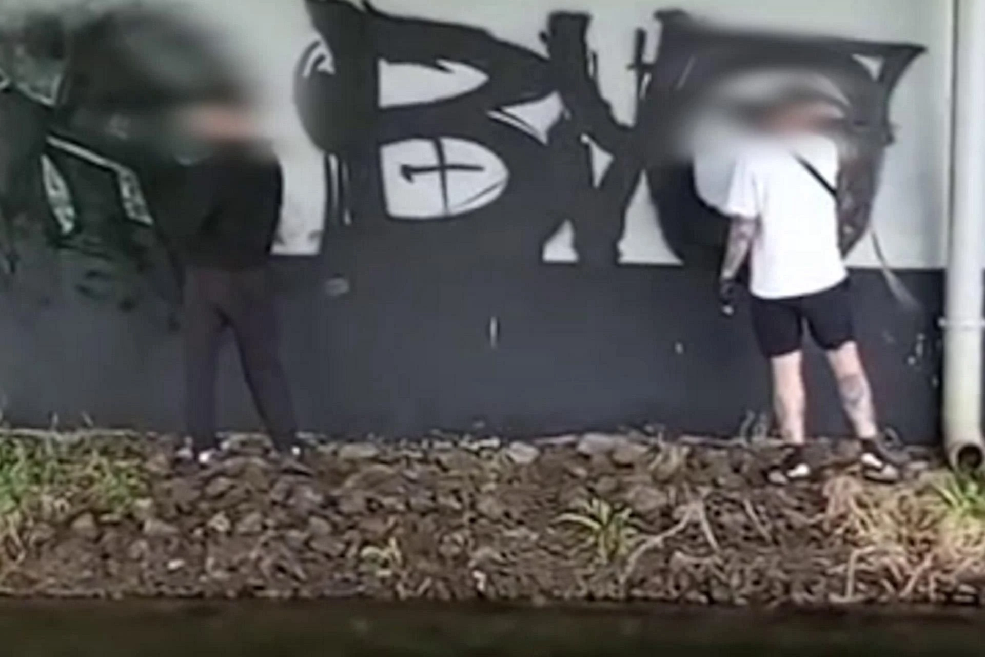 Afera w Białej Podlaskiej Naćpali się i pomalowali most! To był tylko początek