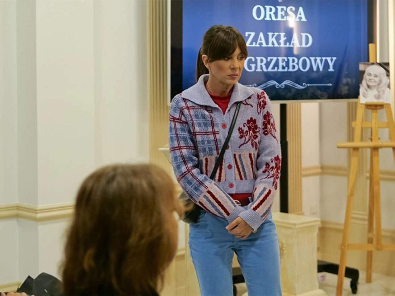 Pierwsza miłość Pierwsza miłość, odcinek 3896: Makabryczny żart w zakładzie pogrzebowym! Lucynka i L…