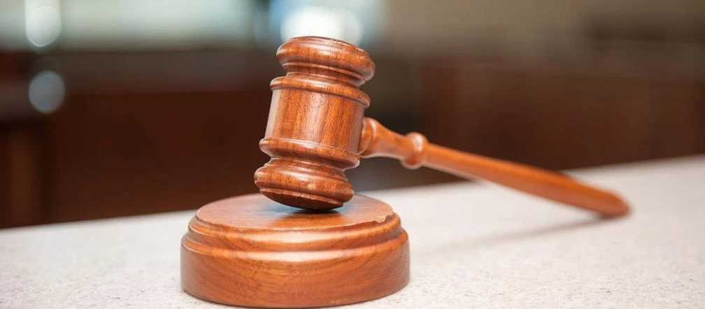 Sędzia zawieszona w pełnieniu obowiązków Skandal w szczecińskim sądzie! Wiceprezes zatrzymana przez policję