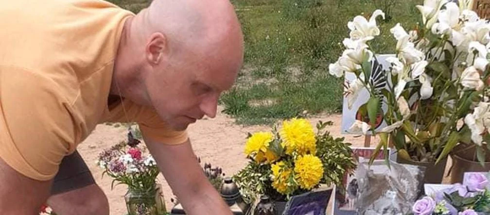 Potworny lincz na Krzysztofa Krawczyka Juniora za to, co zrobił na grobie ojca! 